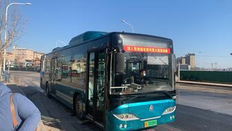 公交汽车视频,公交汽车视频中的城市生活剪影